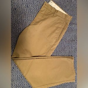 Dockers Men’s Slim Fit Khaki Dress Pants